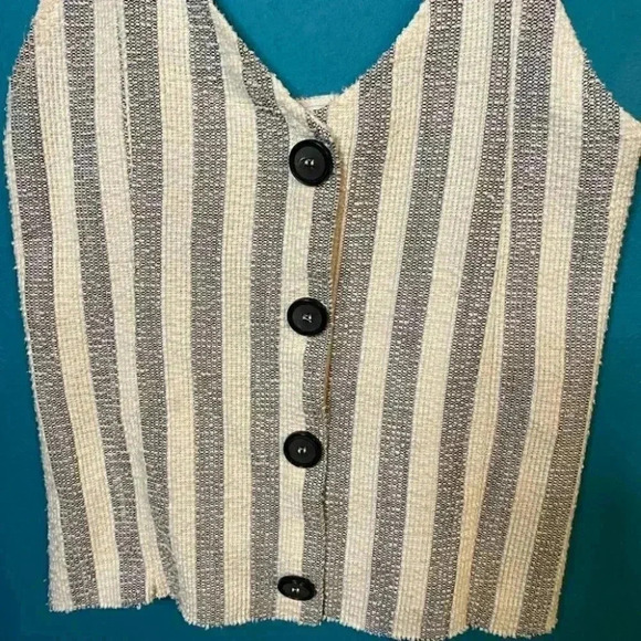 Zara Striped Popcorn Texture Button Top - Picture 4 of 5